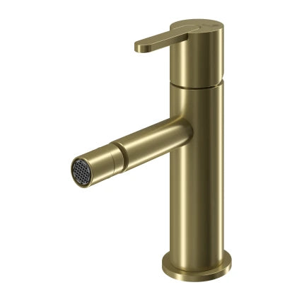 Capăt Reglabil: Permite orientarea jetului de apă pentru un control precis și o utilizare confortabilă.
Design Modern: Potrivită pentru orice decor de baie contemporan.
Materiale Durabile: Construcție din materiale de înaltă calitate pentru o durată de viață extinsă.
Tehnologie Cold Start: Asigură siguranța prin activarea apei reci inițial, prevenind riscul de opărire.
Cartuș ceramic: De 35 mm pentru o funcționare lină și durabilă.
Finisaj: Auriu/Negru/Roze mat și crom cu o estetică modernă.
Garanție: 10 an