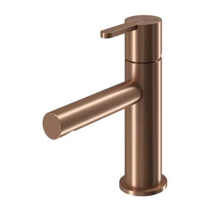 Caracteristici principale:

Tehnologie de Economisire a Energiei: Reglează automat temperatura și debitul de apă pentru a economisi energie.
Design Modern: Aspect elegant și finisaje de înaltă calitate.
Durabilitate: Fabricată din materiale premium pentru o utilizare îndelungată.
Cartuș Cold Start 35 mm: Evită încălzirea inutilă a apei și reduce consumul de energie.
Material: Alamă de înaltă calitate cu finisaj cromat strălucitor și durabil.
Tehnologie EcoDrop: Economisește apă și bani printr-un debit efici