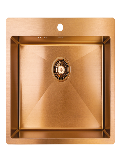 Material Premium: Oțel inoxidabil 304, rezistent la zgârieturi, decolorare și șocuri termice, ideal pentru utilizarea zilnică.  
- **Design Versatil**: Poate fi instalată prin montaj deasupra blatului, prin submontare sau la același nivel cu blatul, pentru a se potrivi cu orice stil de bucătărie.  
- Tip Ventil Manual: Sistem de scurgere practic și ușor de utilizat.  
- Conexiune pentru Mașina de Spălat Vase: Compatibilitate integrată pentru un plus de confort și eficiență.  
- O Cuva Spațioasă