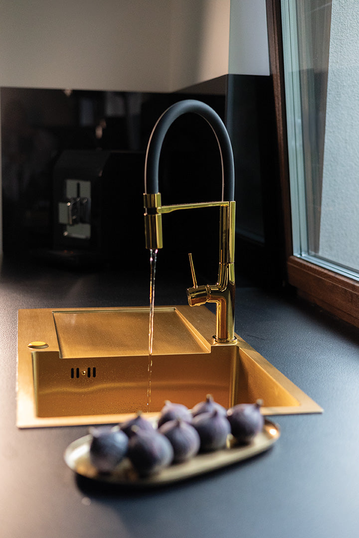 Baterie de Bucatarie cu Pipa Flexibila,  POLA