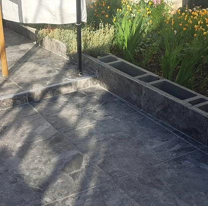 Gresie Portelanata Import Italia - Model Dark din Colectia MUN